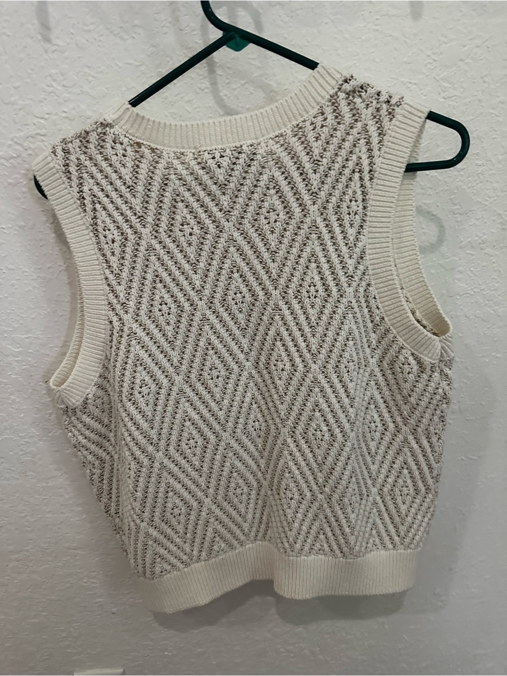 Maeve Cream Diamond Textured Knit Vest - Picture 3 of 4